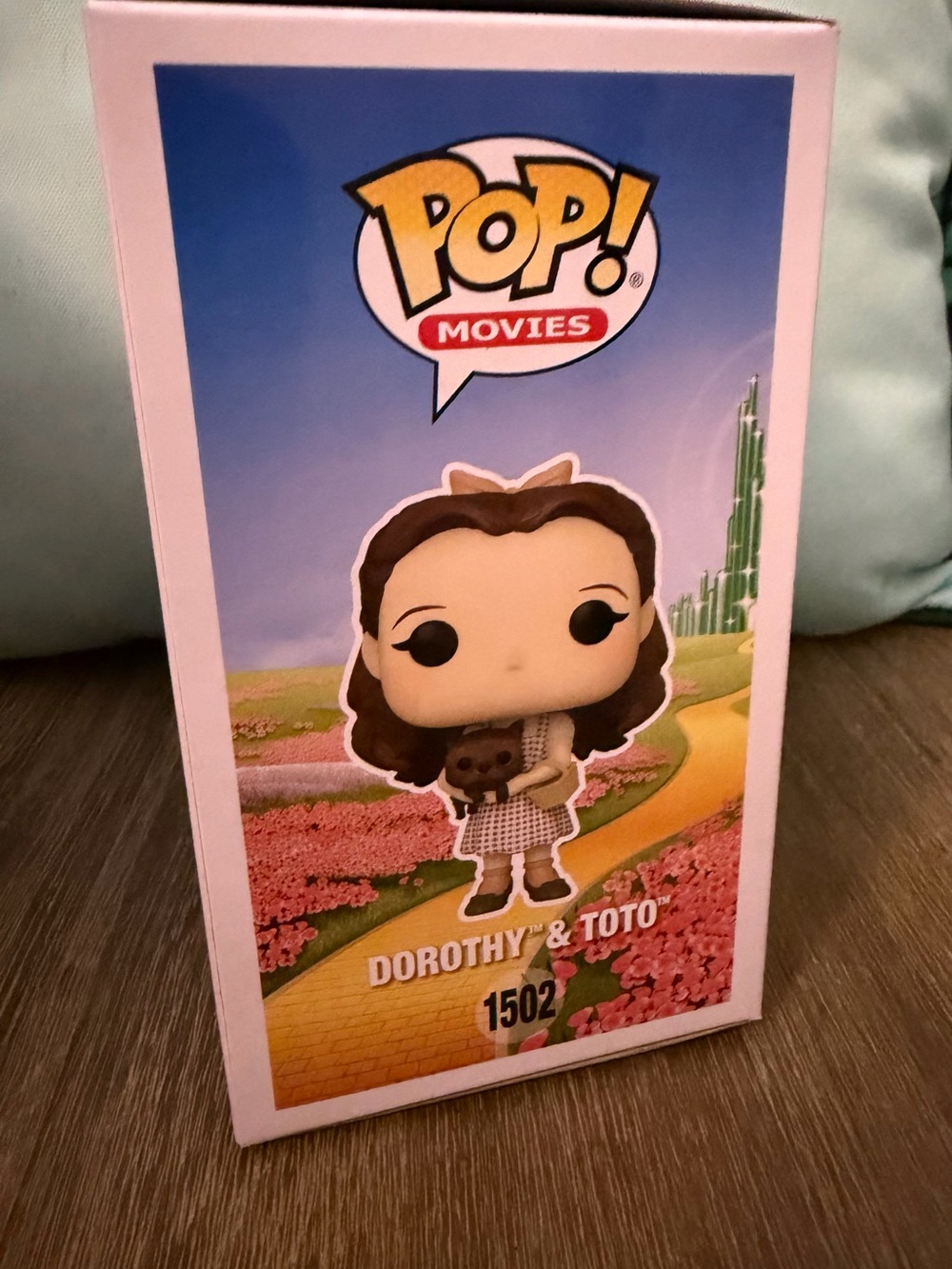 Funko Movies Dorothy & Toto #1502 - Picture 2 of 6
